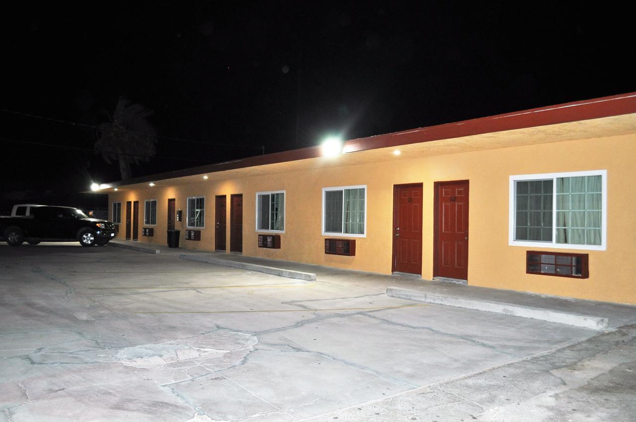 A Nights Inn Ridgecrest Kültér fotó